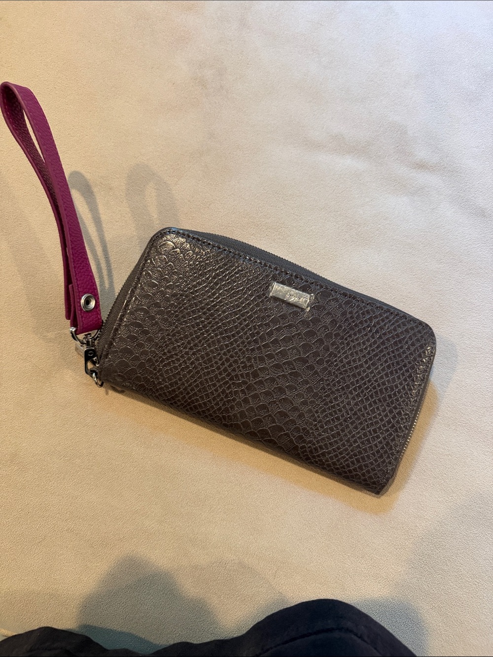 thirty-one Brown Textured Zip Wristlet with Magenta Strap